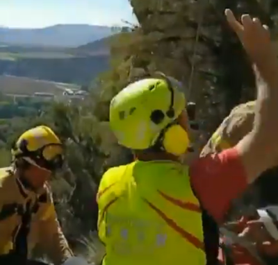 Rescat d'un escalador ferit a Oliana (Bombers Generalitat)