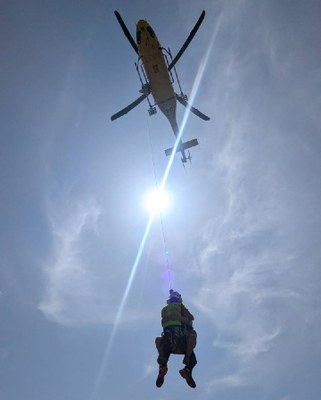 Rescat d'una persona indisposada al municipi de Prullans (Foto: Bombers Generalitat)