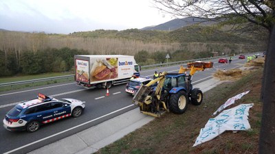 Restabliment de la circulació a l'N-145 a la Seu