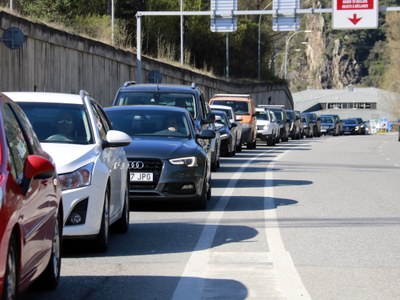 Cues a la frontera del riu Runer (Foto: ACN)