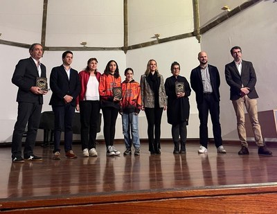 Premiats en la 2a Trobada Empresarial 'Innovació Digital Alt Pirineu i Aran' (Foto: Diputació de Lleida)