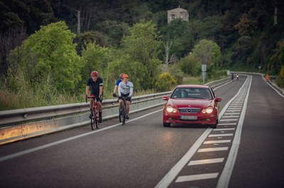 Ruta ciclista en grup, desaconsellada actualment pel Departament de Salut (Foto: SCT)