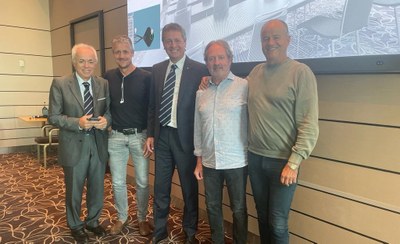 Els dirigents de la FAE, a la reunió anual de la FIS a Zurich (Foto: FAE)