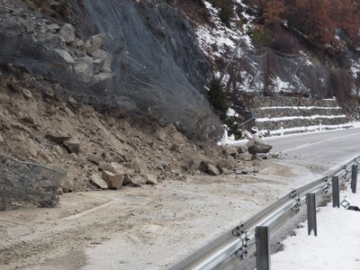 Imatge de detall de l'esllavissada a l'N-260 al Pont de Bar