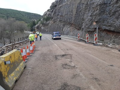 Pas alternatiu a l’N-260 al congost de Collegats, aquest diumenge (Foto: SCT)