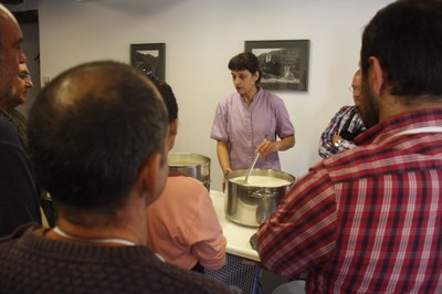 Taller de formatge (Foto: ACN)