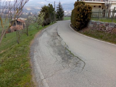 El camí de la Bastida, al tram on s'arranjarà el ferm