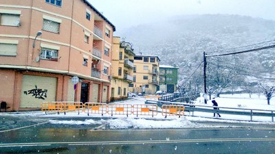 Cable malmès al barri de Sant Antoni (Foto: Ajuntament de la Seu)