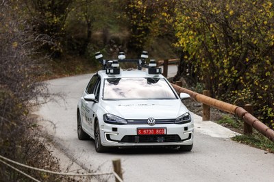 Vehicle autònom circulant al Parc Natural de l'Alt Pirineu (Foto: Territori)