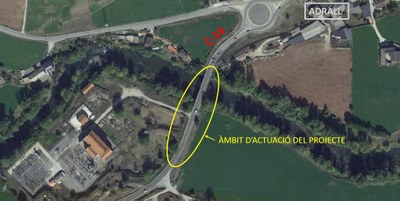 Ortofoto de la carretera C-14 a Adrall, on es construirà un pas de vianants al pont