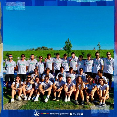 Selecció espanyola que competeix al Mundial d'eslàlom júnior i sub-23 a Cracòvia (Foto: RFEP)