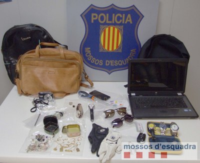 Objectes intervinguts pels Mossos d'Esquadra a tres presumptes lladres a Ger