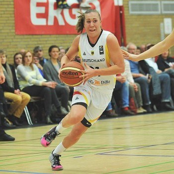 Svenja Brunckhorst, amb la selecció alemanya (DBB)