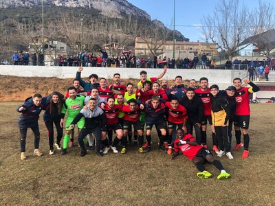 El Coll de Nargó celebra el triomf sobre el Borges B, líder del grup (Foto: Andre Pereira Da Silva)