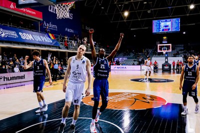 El MoraBanc Andorra celebra la victòria contra el Partizan (Foto: BCA)