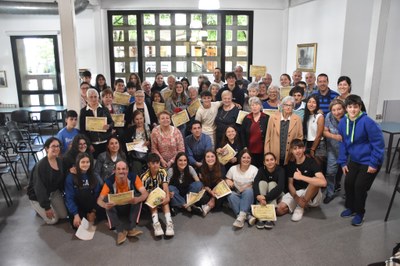 Trobada final del projecte intergeneracional 'Ens escrivim'