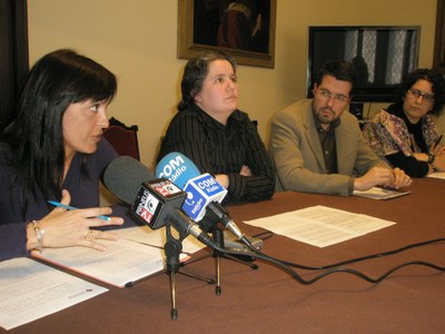 Anna Vives, en la presentació dels ajuts anticrisi