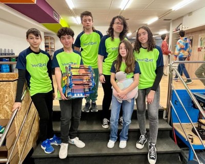 L'equip Tech Titans a la VEX Robotics, a Girona (Foto: Institut La Valira)