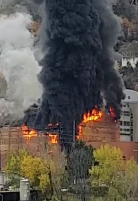 Incendi al complex esportiu Els Serradells, a Andorra la Vella (Imatge: Montse Díaz)