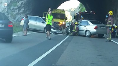 Accident a la C-14 a Organyà (Foto: Ivan Ibáñez) 