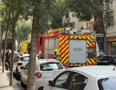 Serveis d'Emergències al carrer de Regència d'Urgell (Foto: Feliu Sirvent)