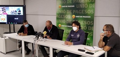 Joan Caball, Jaume Pedrós, Josep Sellart i Jordi Armengol, a Lleida, en la presentació del balanç de preus (Foto: UP)