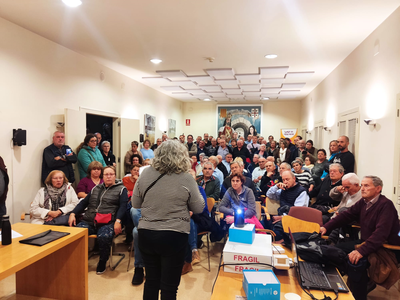 Reunió de veïns contraris a l'augment de la taxa d'escombraries a l'Alt Urgell sud, aquest dilluns a Oliana