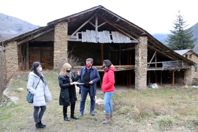 L'Ubla d'Altron (Sort) amb la consellera de Cultura, Àngels Ponsa (Foto: ACN)