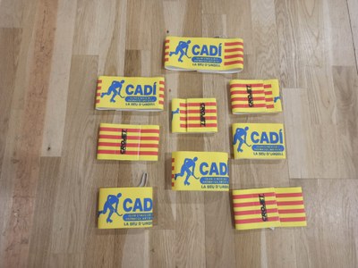 Nous braçalets de capità dels equips de l'Hoquei Cadí (CHPA Cadí)
