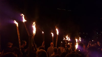 Baixada de falles a Alins (ACN / arxiu)