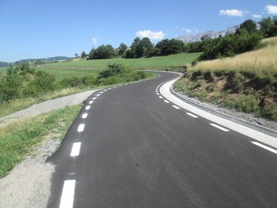 Accés a Vilanova de Banat (foto: Lluís Mera)