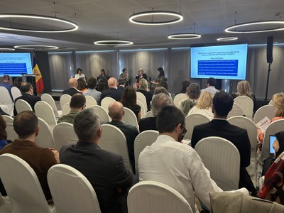 Anna Vives ha participat en la taula rodona titulada "La cooperació transfronterera, pilar de les relacions exteriors del  Principat d’Andorra", en el marc de les 1es Jornades de Cooperació Transfronterera (Foto: Delegació del Govern de la Generalitat a A