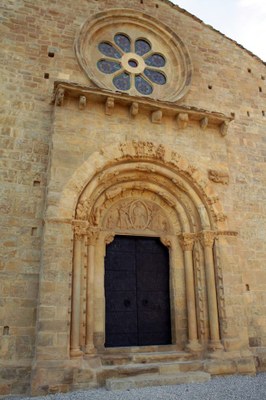 Portalada de Covet (Foto: Catalonia Sacra)